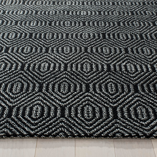 Safavieh Southampton SHA243 Hand Woven Rug