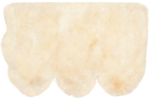 Safavieh Sheep Skin 211 Hand Woven Sheep Skin Rug SHS211A-24