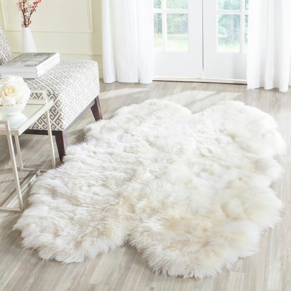 Safavieh Sheep Skin 211 Hand Woven Sheep Skin Rug SHS211A-24