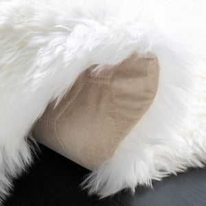 Safavieh Sheep Skin 211 Hand Woven Sheep Skin Rug SHS211A-24