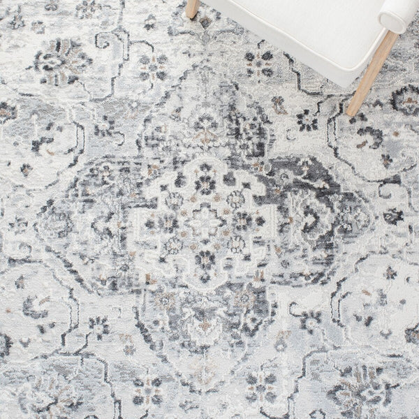 Safavieh Shivan 136 Flat Weave Polypropylene Transitional Rug SHV136F-810