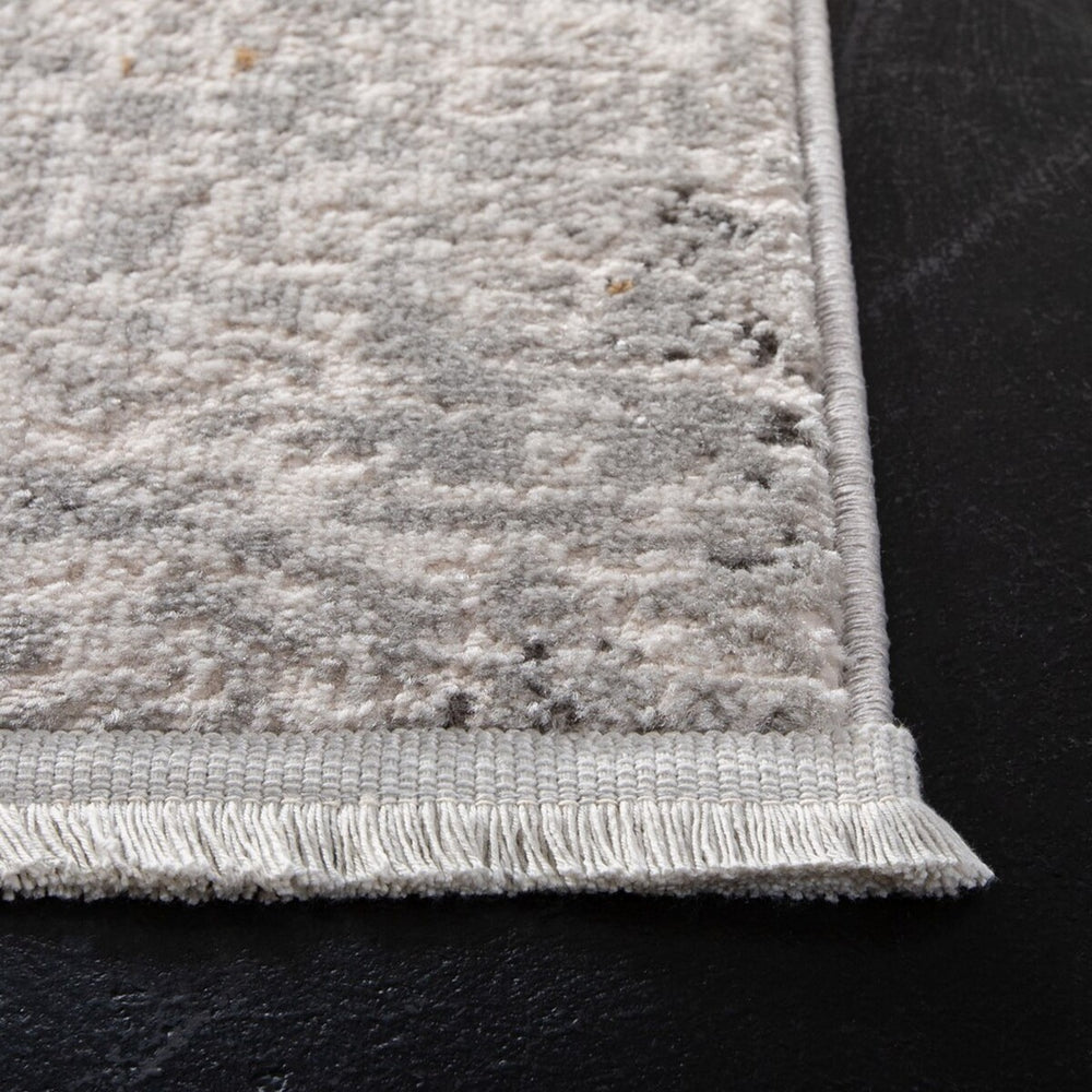 Safavieh Shivan 728 80% Polypropylene + 20% Polyester Power Loomed Contemporary Rug SHV728M-3