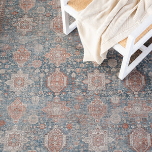 Safavieh Signature 783 Power Loomed 70% Polyester/30% Acrylic Transitional Rug SIG783M-10