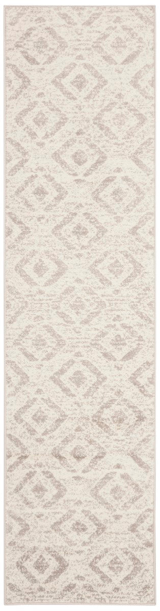 Safavieh Skyler SKY190 Power Loomed Rug