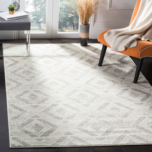 Safavieh Skyler SKY190 Power Loomed Rug
