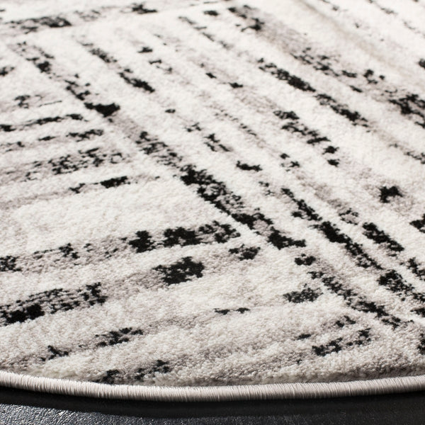 Safavieh Skyler 191 Power Loomed 55% Polypropylene/40% Jute/5% Polyester Rug SKY191K-5