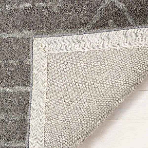 Safavieh Himalaya HIM903 Hand Tufted Rug