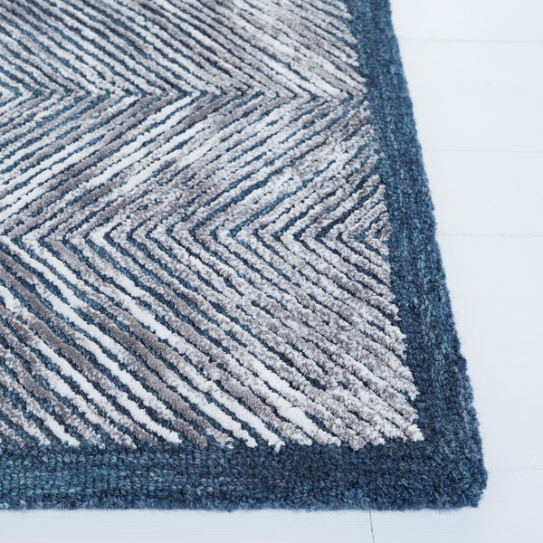 Soho 176 Hand Tufted 45% Viscose, 35% Wool, 20% Cotton Contemporary Rug Dark Grey / Ivory 45% Viscose, 35% Wool, 20% Cotton SOH176F-4