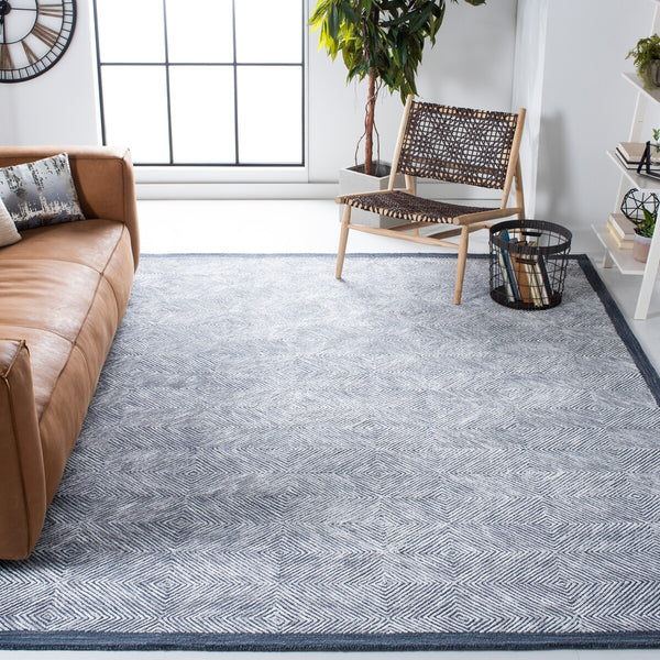 Soho 176 Hand Tufted 45% Viscose, 35% Wool, 20% Cotton Contemporary Rug Dark Grey / Ivory 45% Viscose, 35% Wool, 20% Cotton SOH176F-4