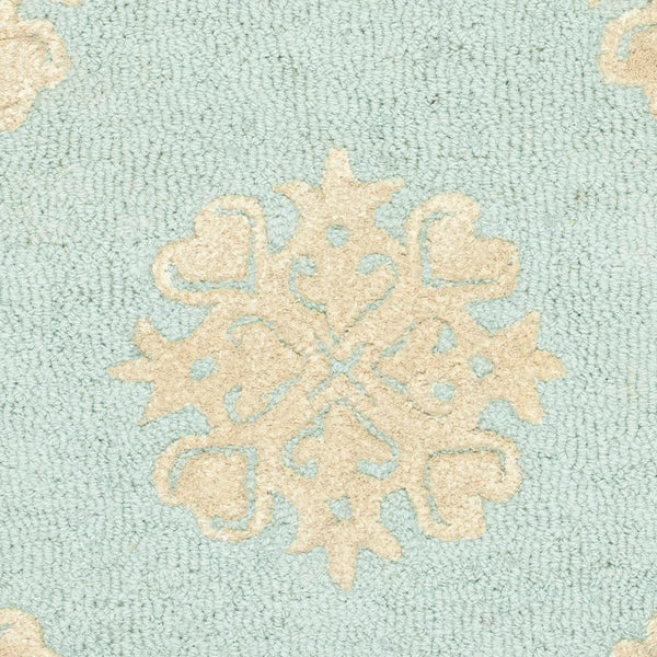 Safavieh Soho SOH213 Hand Tufted Rug