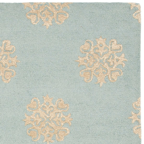 Safavieh Soho SOH213 Hand Tufted Rug