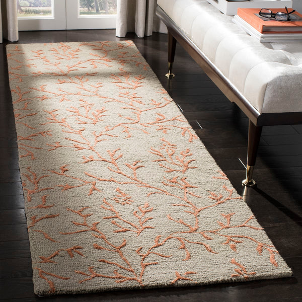 Safavieh Soho SOH214 Hand Tufted Rug