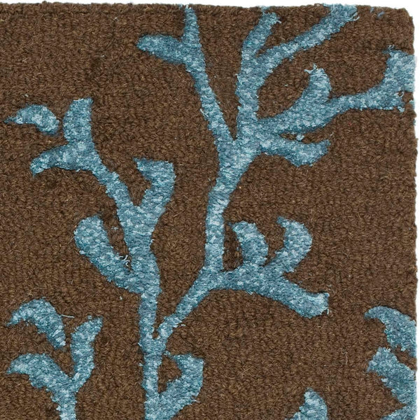 Safavieh Soho SOH214 Hand Tufted Rug