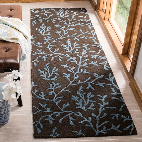 Safavieh Soho SOH214 Hand Tufted Rug