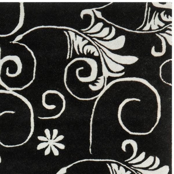 Safavieh Soho SOH218 Hand Tufted Rug