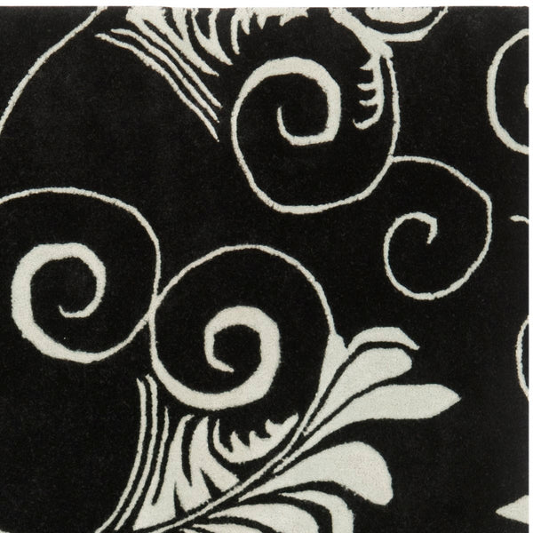 Safavieh Soho SOH218 Hand Tufted Rug