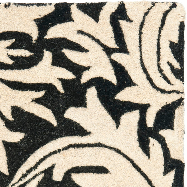 Safavieh Soho SOH255 Hand Tufted Rug