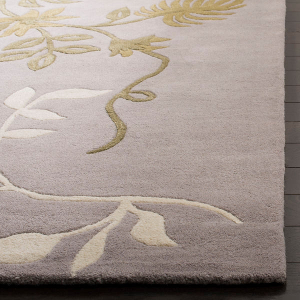 Safavieh Soho SOH313 Hand Tufted Rug