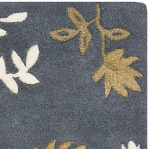 Safavieh Soho SOH313 Hand Tufted Rug