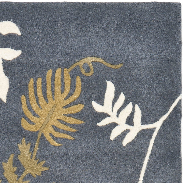 Safavieh Soho SOH313 Hand Tufted Rug