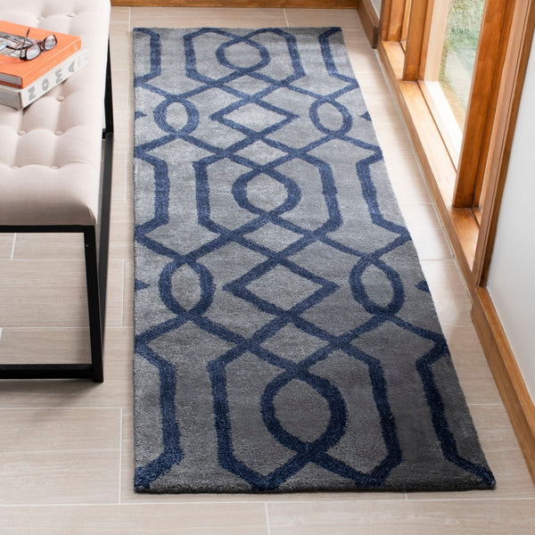 Safavieh Soho SOH411 Hand Tufted Rug