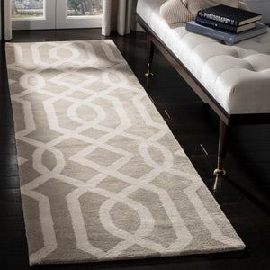 Safavieh Soho SOH411 Hand Tufted Rug