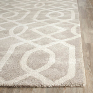 Safavieh Soho SOH411 Hand Tufted Rug