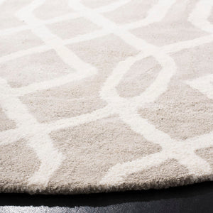 Safavieh Soho SOH411 Hand Tufted Rug