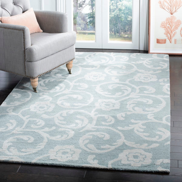 Safavieh Soho SOH415 Hand Tufted Rug