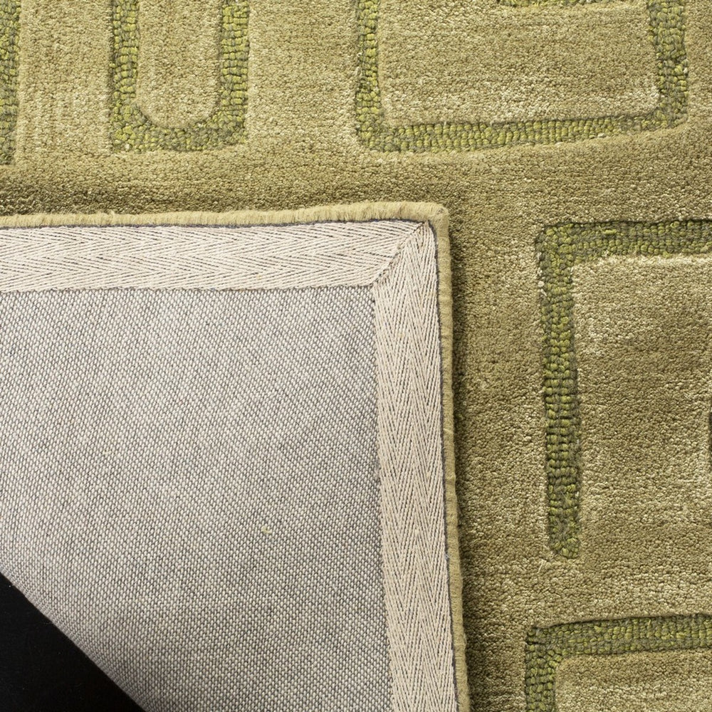 Safavieh Soho SOH416 Hand Tufted Rug