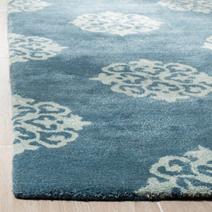 Soho Soh424  Hand Tufted 100% Wool Pile Rug Blue
