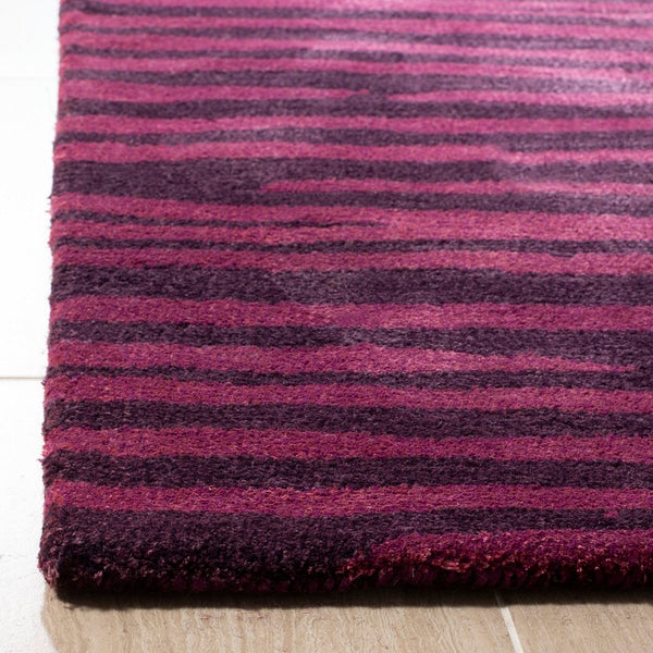 Safavieh SOH426 Hand Tufted Rug