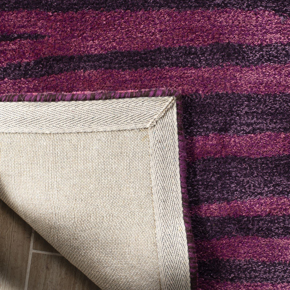 Soho Hand-Tufted Wool Rug - Elegant Transitional Design for Modern and Traditional Homes