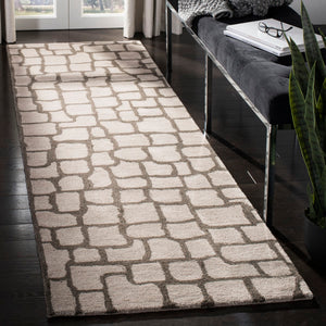 Safavieh Soho SOH431 Hand Tufted Rug