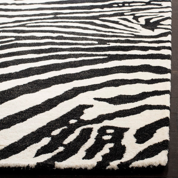 Safavieh Soho SOH434 Hand Tufted Rug