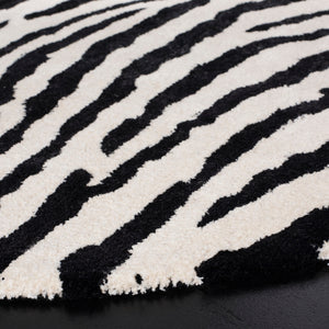 Safavieh Soh434 Hand Tufted Wool Rug SOH434A-2