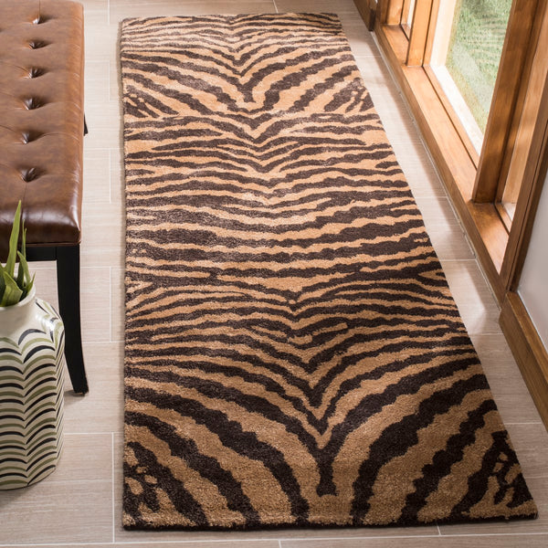 Safavieh Soho SOH434 Hand Tufted Rug