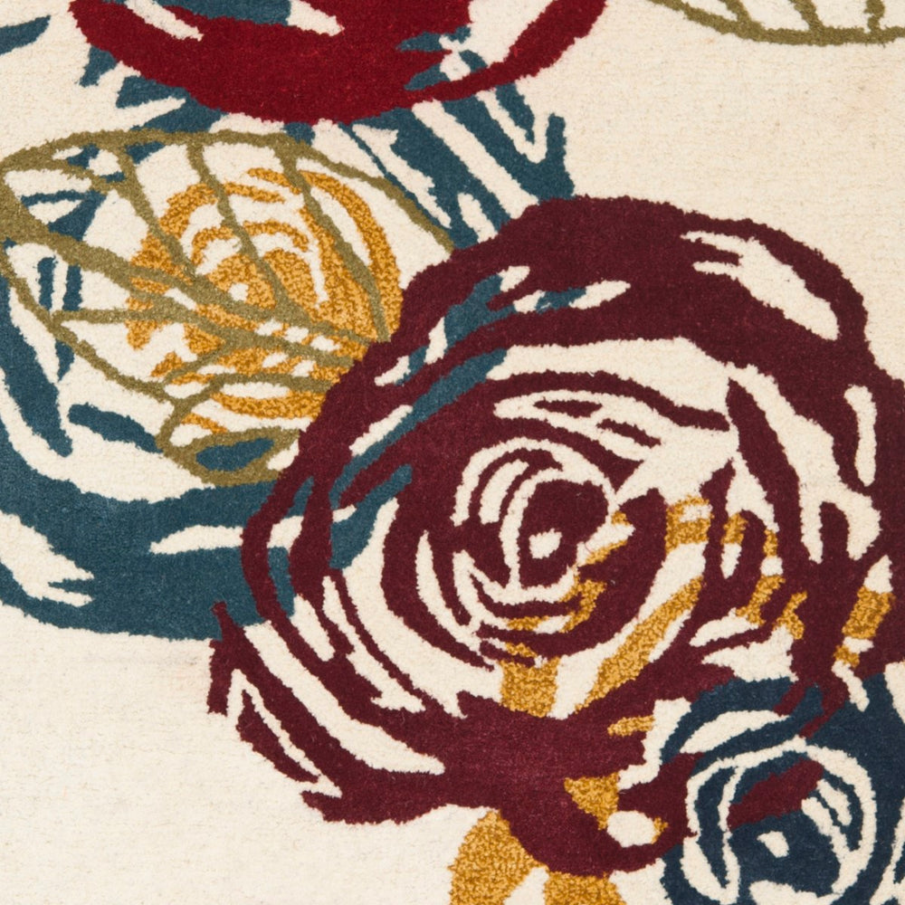 Safavieh Soho SOH447 Hand Tufted Rug