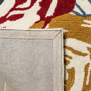 Safavieh Soho SOH447 Hand Tufted Rug