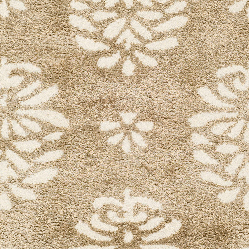 Safavieh Soho SOH514 Hand Tufted Rug