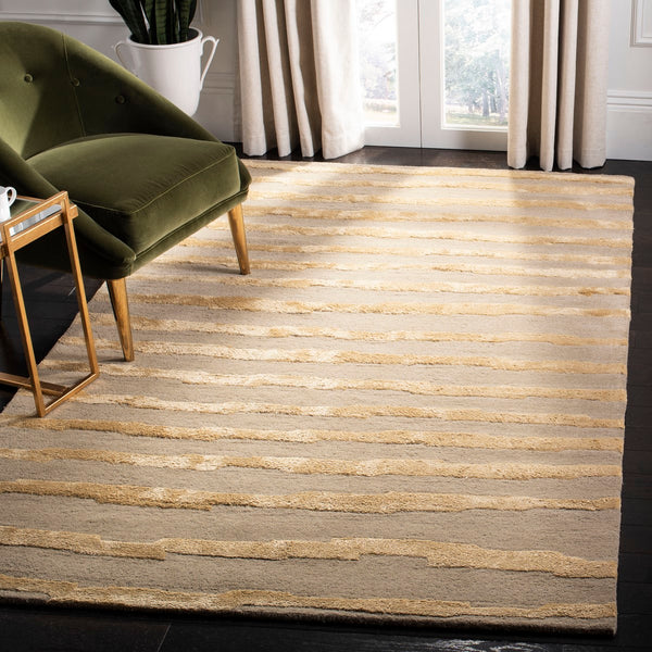 Safavieh Soho SOH519 Hand Tufted Rug