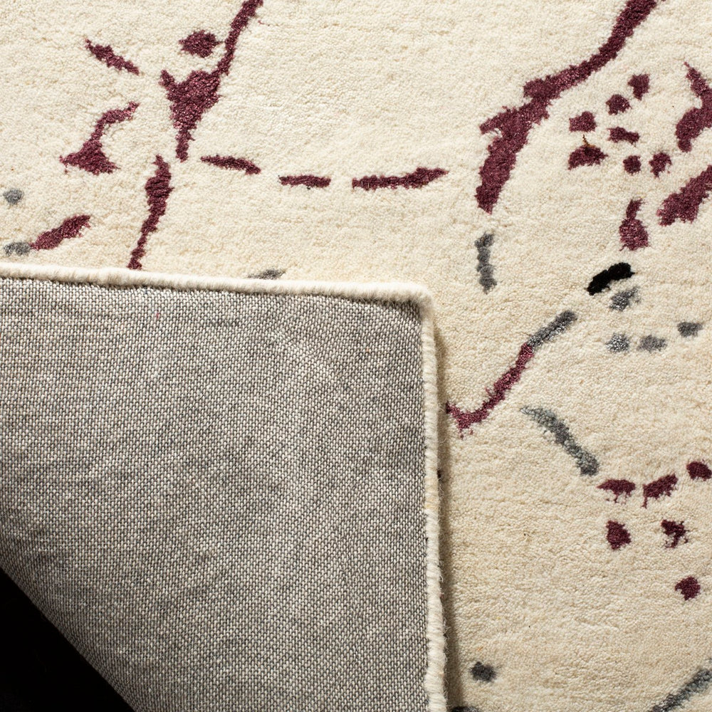 Safavieh Soho SOH529 Hand Tufted Rug