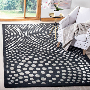 Safavieh Soho SOH654 Hand Tufted Rug