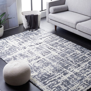 Safavieh Soho 657  Hand Tufted 50% Polyproplyne & 50% Viscose Rug SOH657F-8