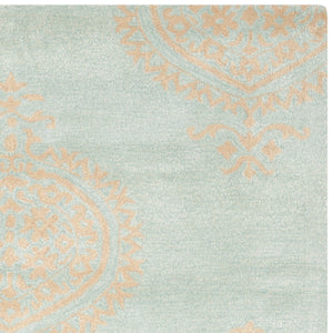 Safavieh Soho SOH703 Hand Tufted Rug