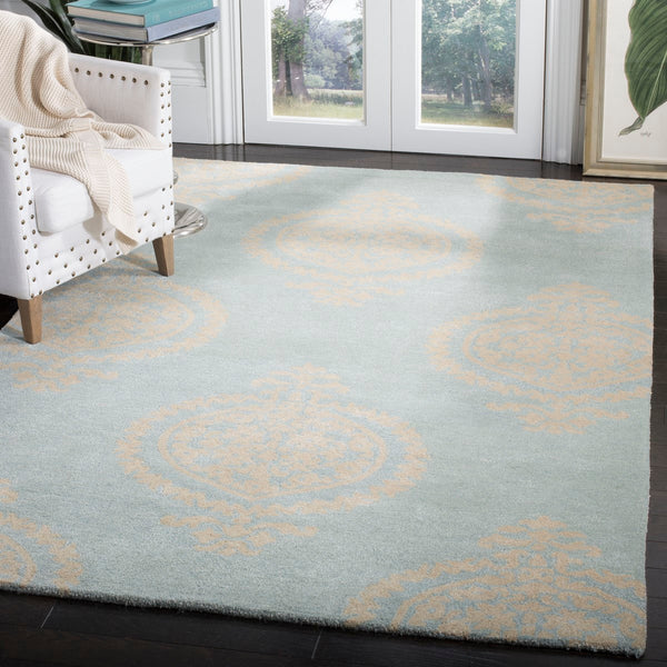 Safavieh Soho SOH703 Hand Tufted Rug