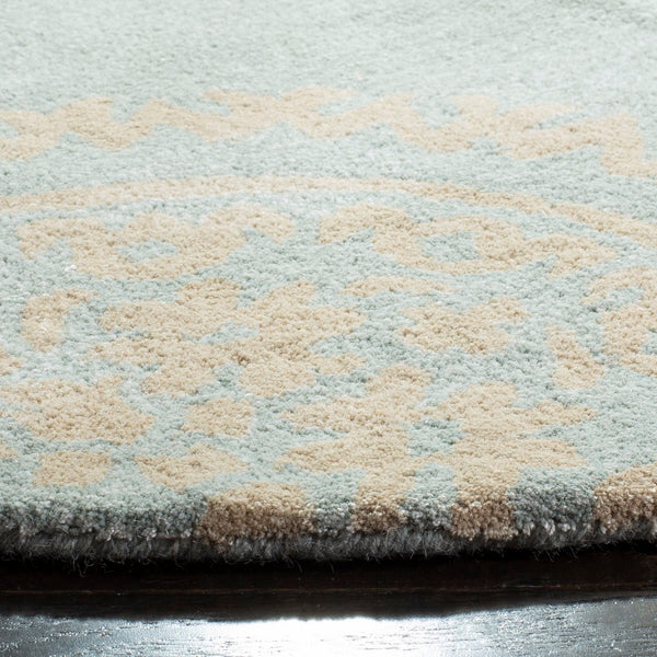 Safavieh Soho SOH703 Hand Tufted Rug