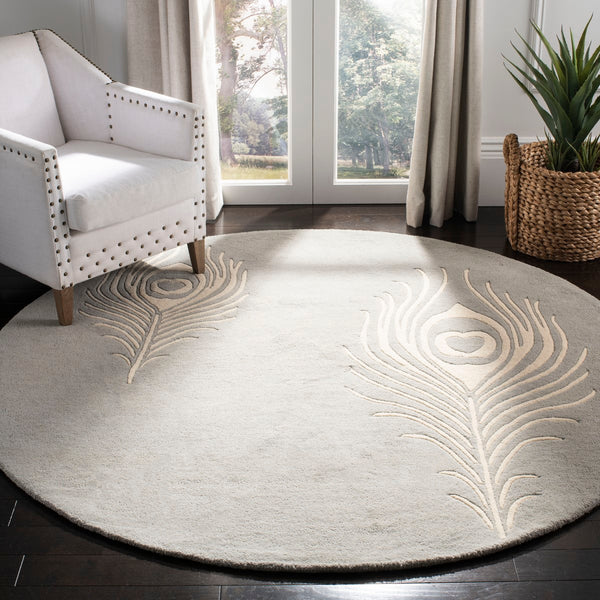 Safavieh Soho SOH704 Hand Tufted Rug