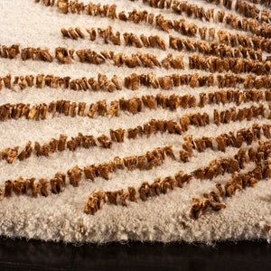 Safavieh Soho SOH712 Hand Tufted Rug