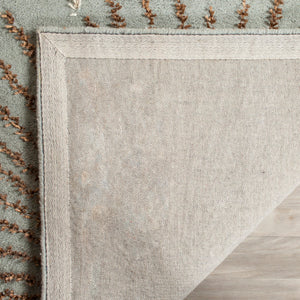 Safavieh Soho SOH712 Hand Tufted Rug